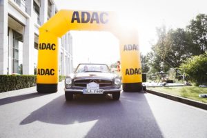 Mercedes-Benz SL-Club Pagode Jahrestreffen in Düsseldorf